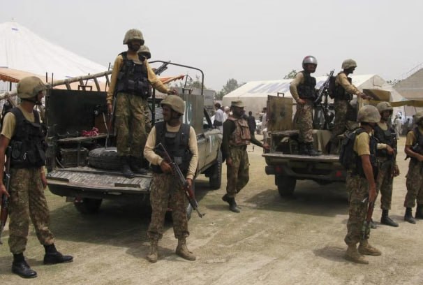 🔹 عملیات انتحاری در پاکستان|یک افسر و چند نیروی امنیتی جان خود را از دست دادند