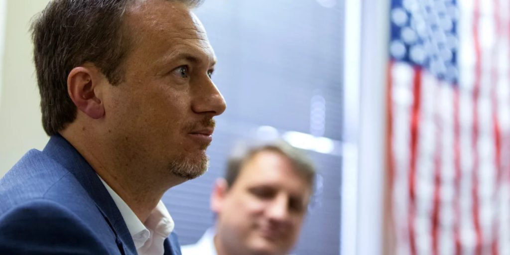 نماینده جمهوری‌خواه امریکا: کمک مالی امریکا به طالبان شرم‌آور، خیانت‌آمیز و غیراخلاقی است