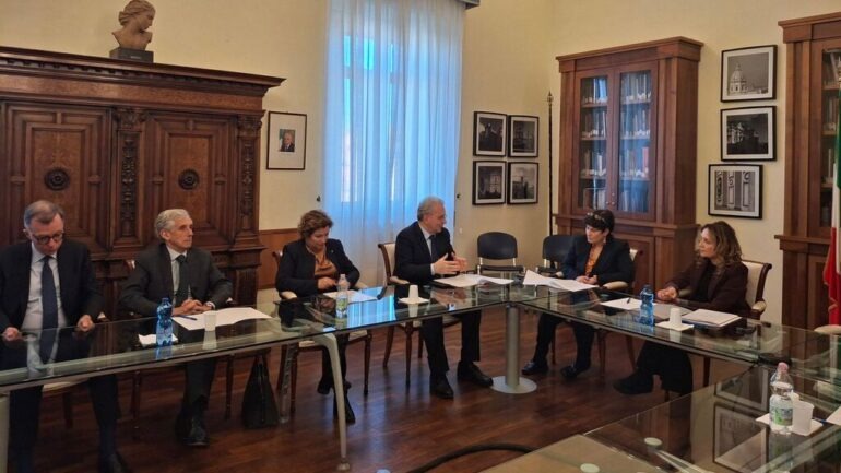 دولت ایتالیا آمادگی خود را برای پذیرش ۷۰۰ پناهجوی افغانستان اعلام کرد