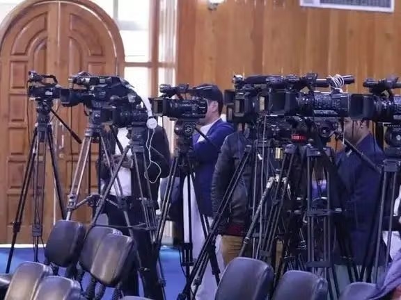 عفو بین‌الملل به مناسبت روز جهانی مطبوعات: طالبان با بازداشت خبرنگاران به سرکوب بی‌وقفه آزادی بیان ادامه داده‌اند