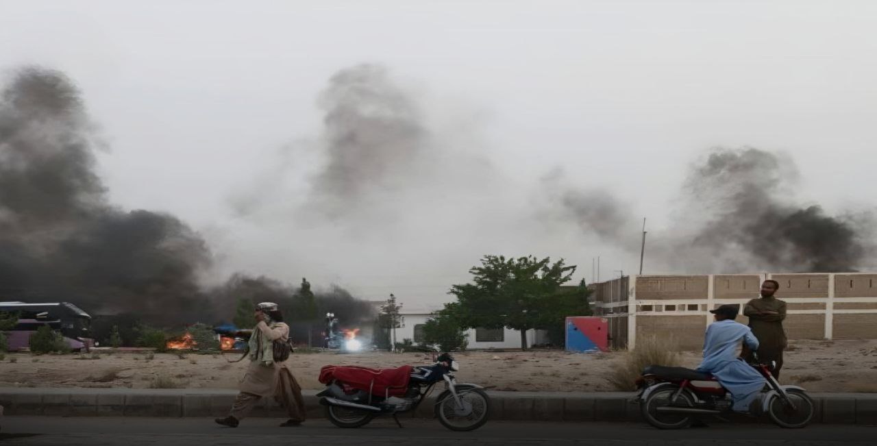 🔹پاکستان| جدایی‌طلبان بلوچ کنترل شهر «سوراب» را به دست گرفتند